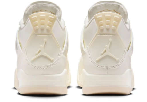 Air Jordan 4 Retro 'Metallic Gold' Sneaker