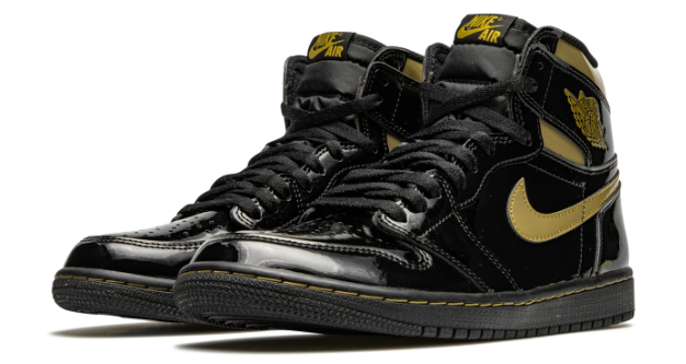 Air Jordan 1 Retro High OG 'Black Metallic Gold' Sneaker