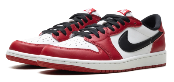 Air Jordan 1 Retro Low OG 'Chicago' Sneaker