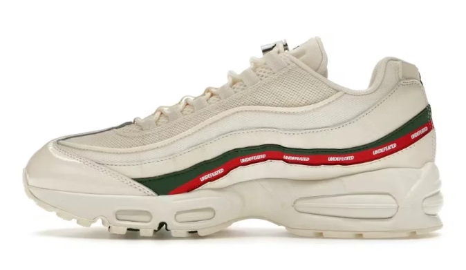 Nike Air Max 95 SP x UNDEFEATED 'Sail' - Sneakers