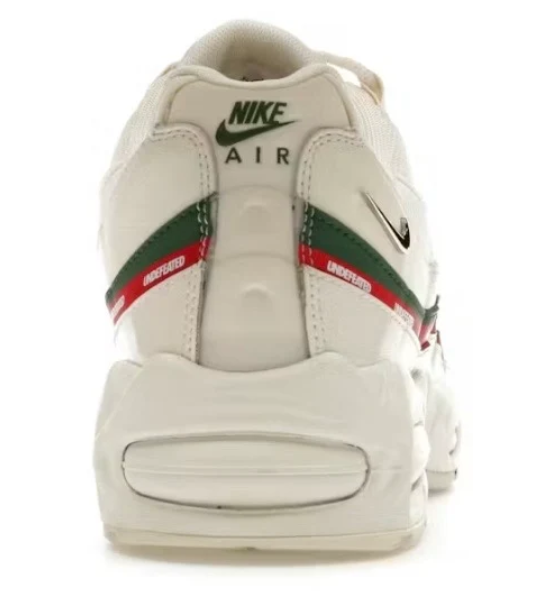 Nike Air Max 95 SP x UNDEFEATED 'Sail' - Sneakers